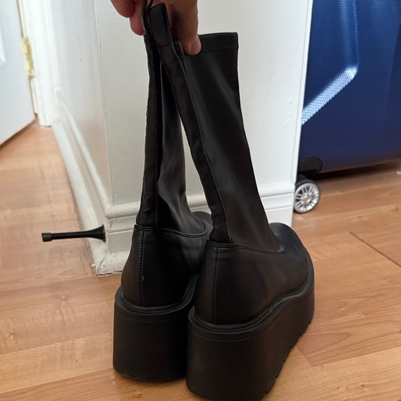 L'INTERVALLE Black Platform Boots - Picture 2 of 5